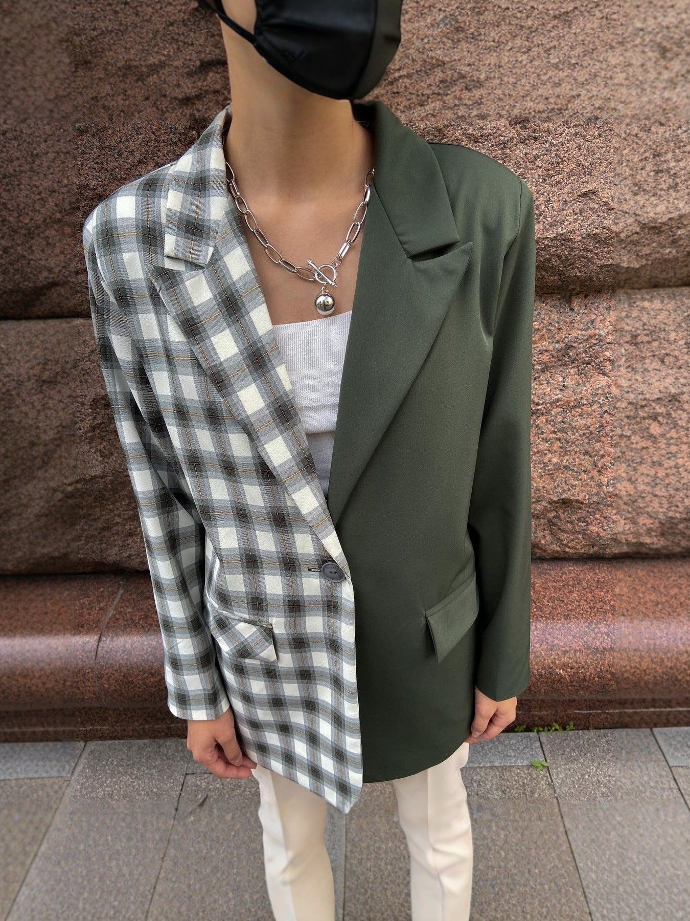 Blazer à carreaux pour femme avec coupe douce Chic und Stil