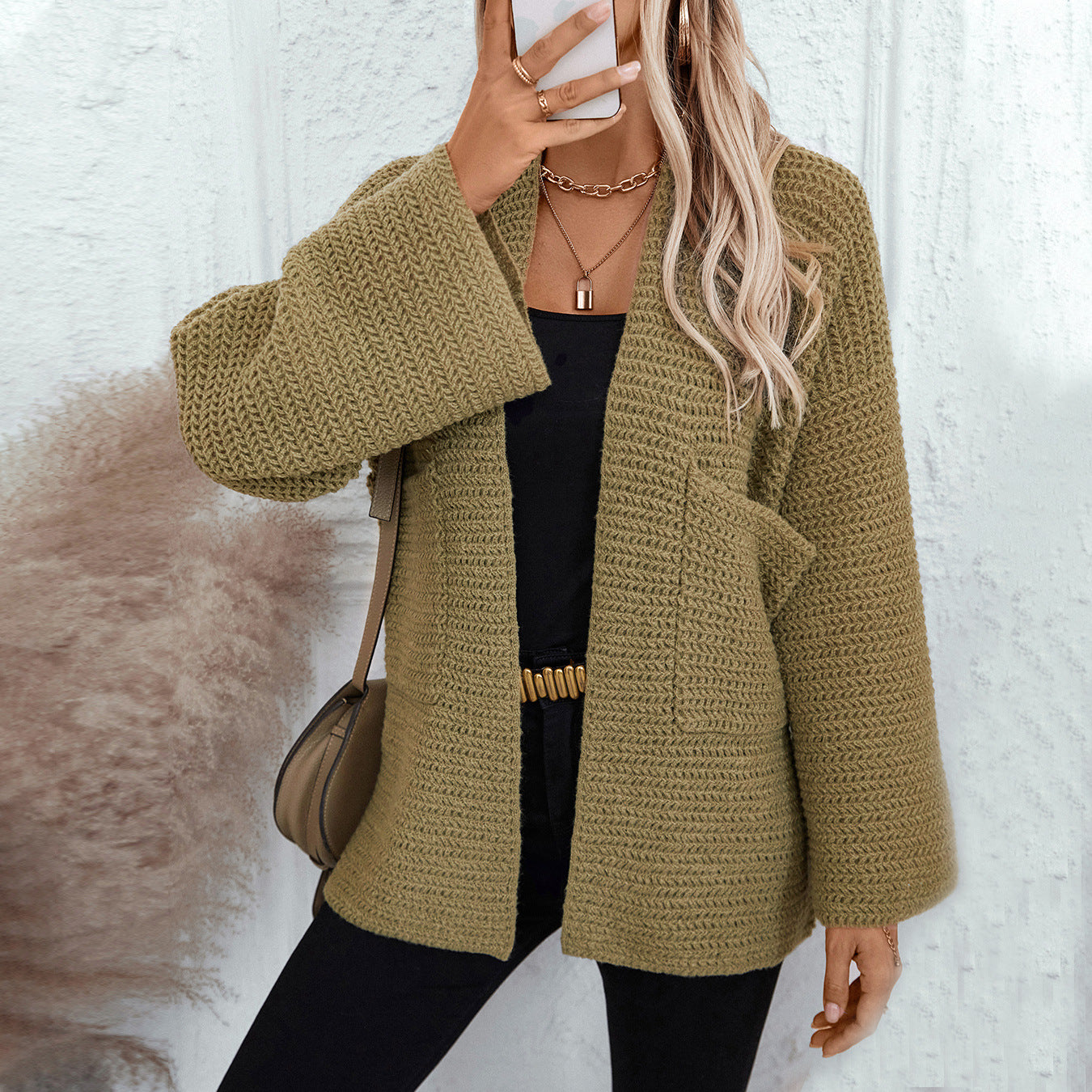 Veste en tricot aérienne pour femmes avec grandes poches et manches ouvertes Chic und Stil