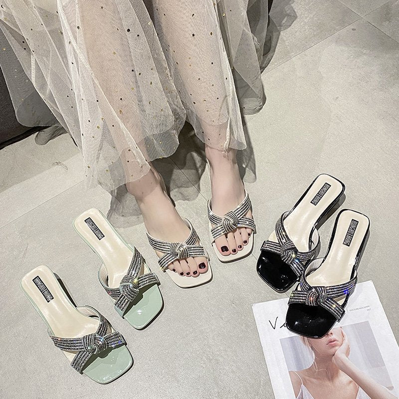 Sandales élégantes pour dames avec ornements en strass et talon bloc confortable Chic und Stil