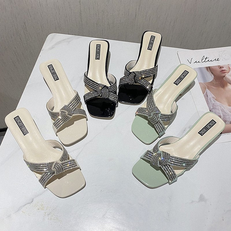 Sandales élégantes pour dames avec ornements en strass et talon bloc confortable Chic und Stil