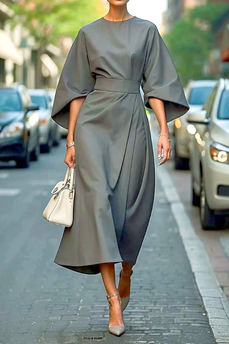 Robe maxi femme avec des manches volumineuses et une ceinture élégante Chic und Stil