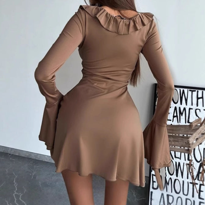 Robe mini off-shoulder pour femmes avec détails en volants et manches longues Chic und Stil