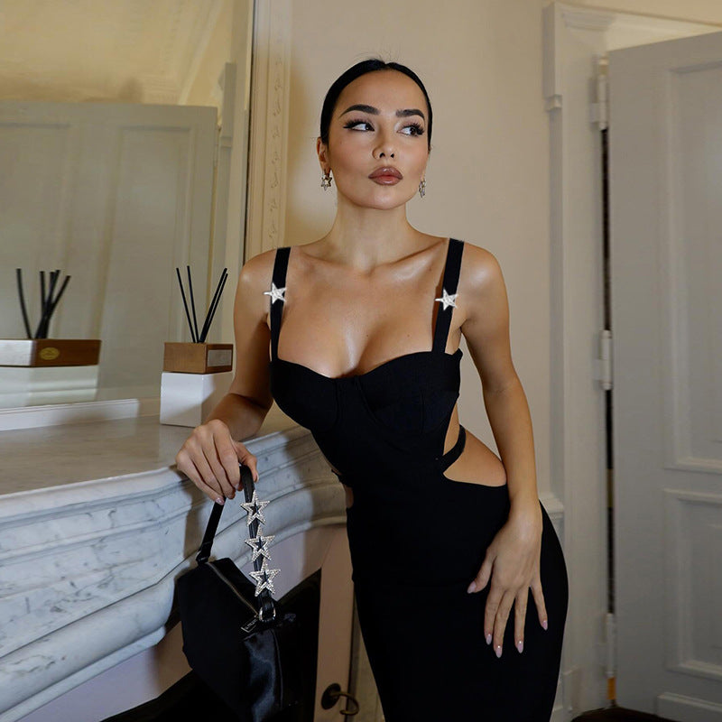 Robe de soirée sans bretelles à découpes Chic und Stil