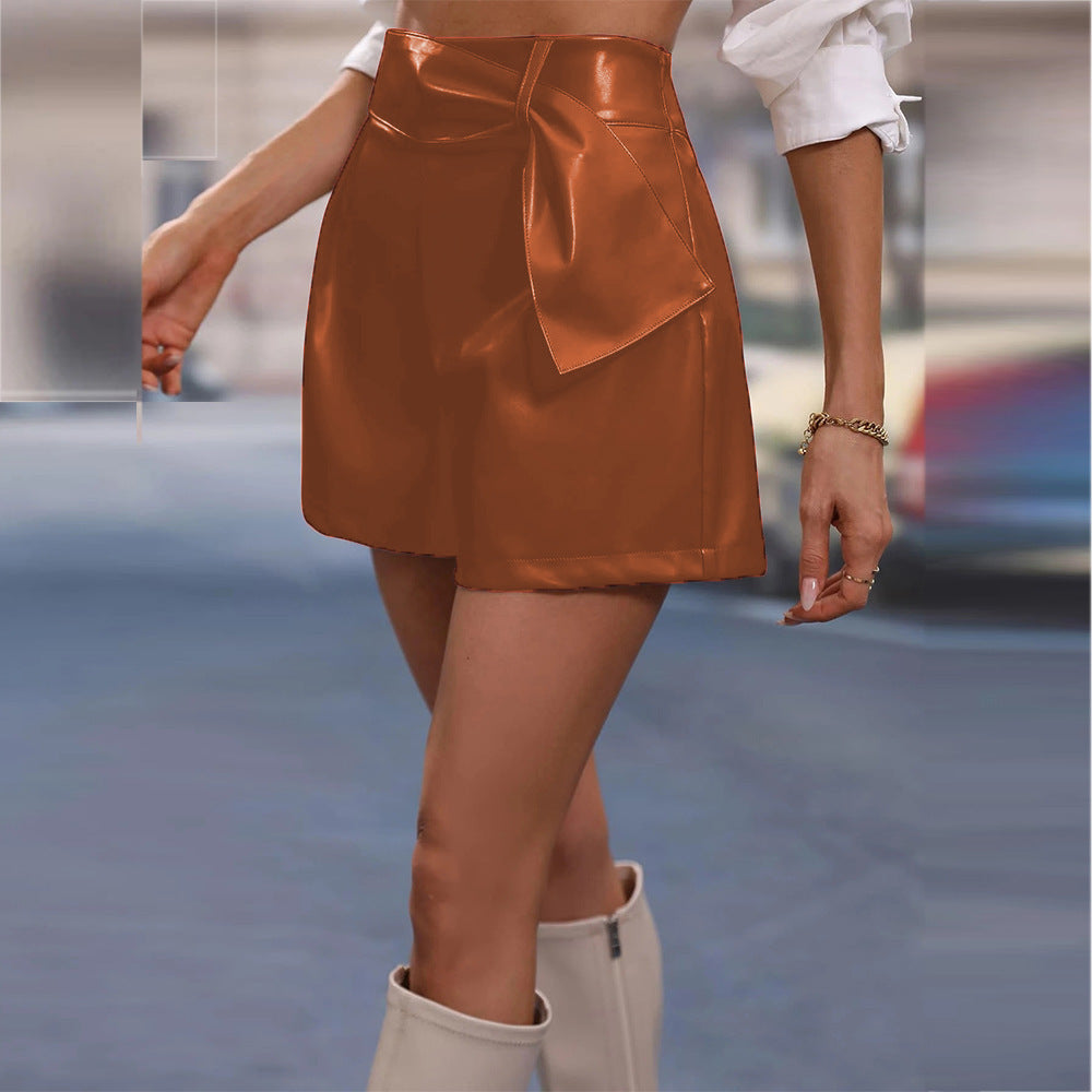 Jupe mini taille haute pour femmes avec détail de nœud Chic und Stil