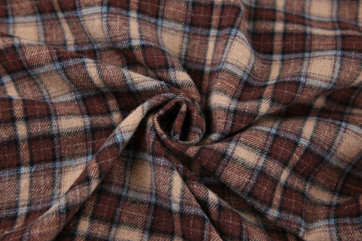 Blouse en flanelle à carreaux pour femmes avec une coupe élégante et des manches confortables Chic und Stil