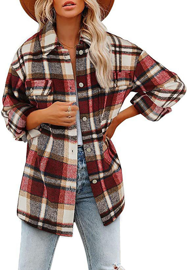 Veste chemise surdimensionnée pour dames avec motif à carreaux et poches pratiques Chic und Stil