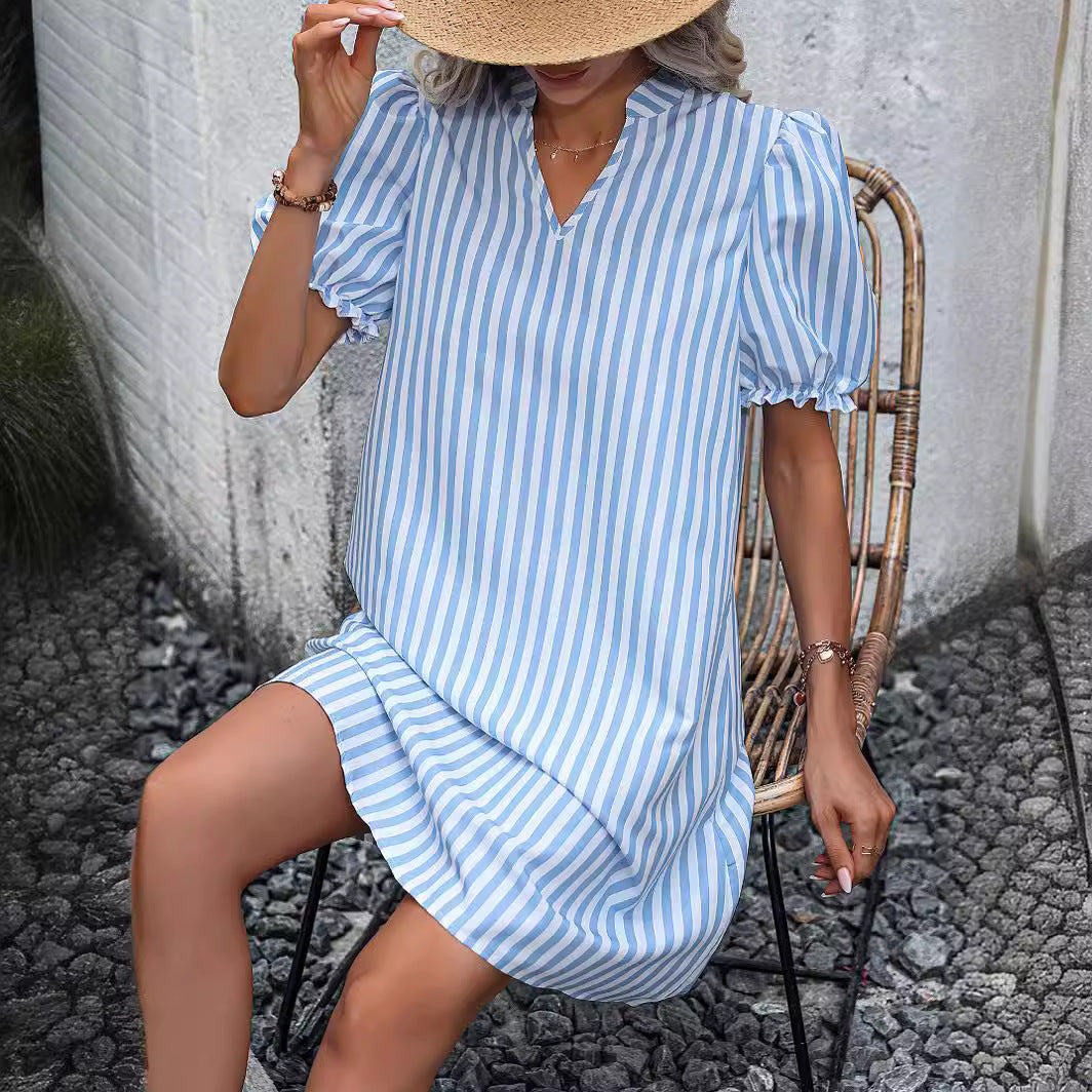 Robe tunique pour femmes avec des manches bouffantes et des rayures modernes Chic und Stil