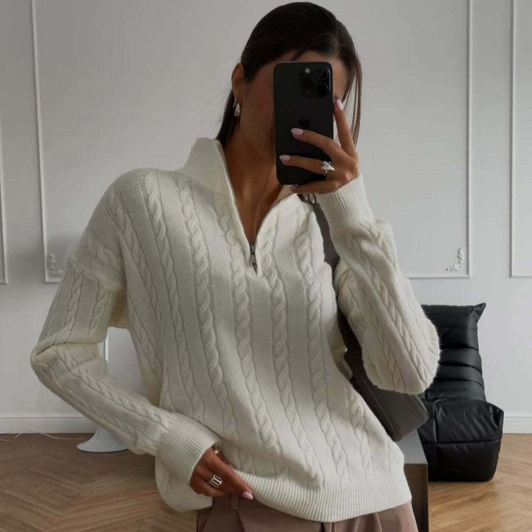 Dames pull cropped brodé avec demi-zip et structure côtelée Chic und Stil