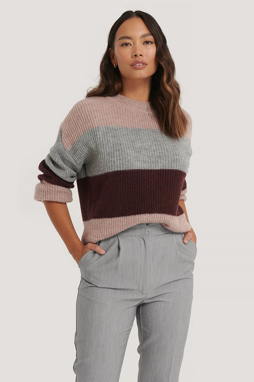Pull en tricot confortable pour femmes avec un motif moderne et une coupe décontractée Chic und Stil
