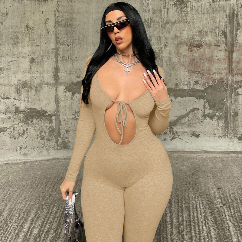Combinaison longue à manches longues pour femmes, ajustée, avec décolleté en forme de cœur et détail lacé Chic und Stil
