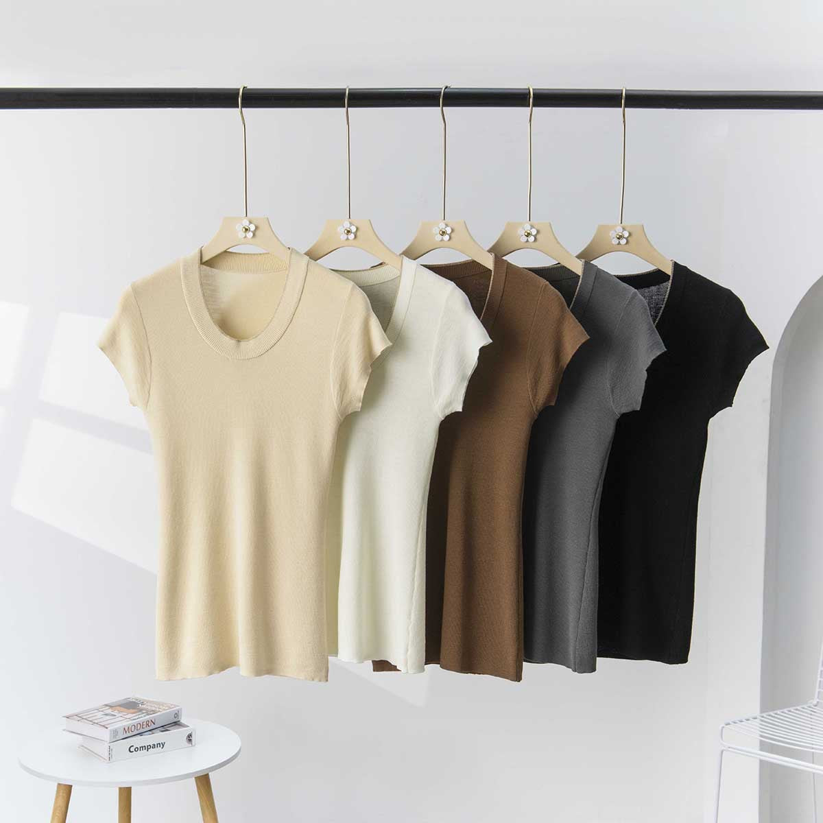 T-shirt à manches courtes en tricot doux pour femmes Chic und Stil