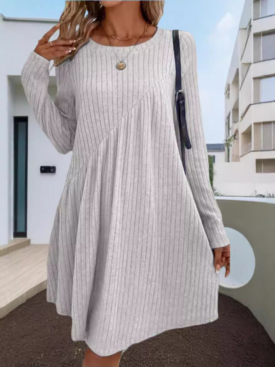Robe en rib casual pour femmes avec design asymétrique Chic und Stil