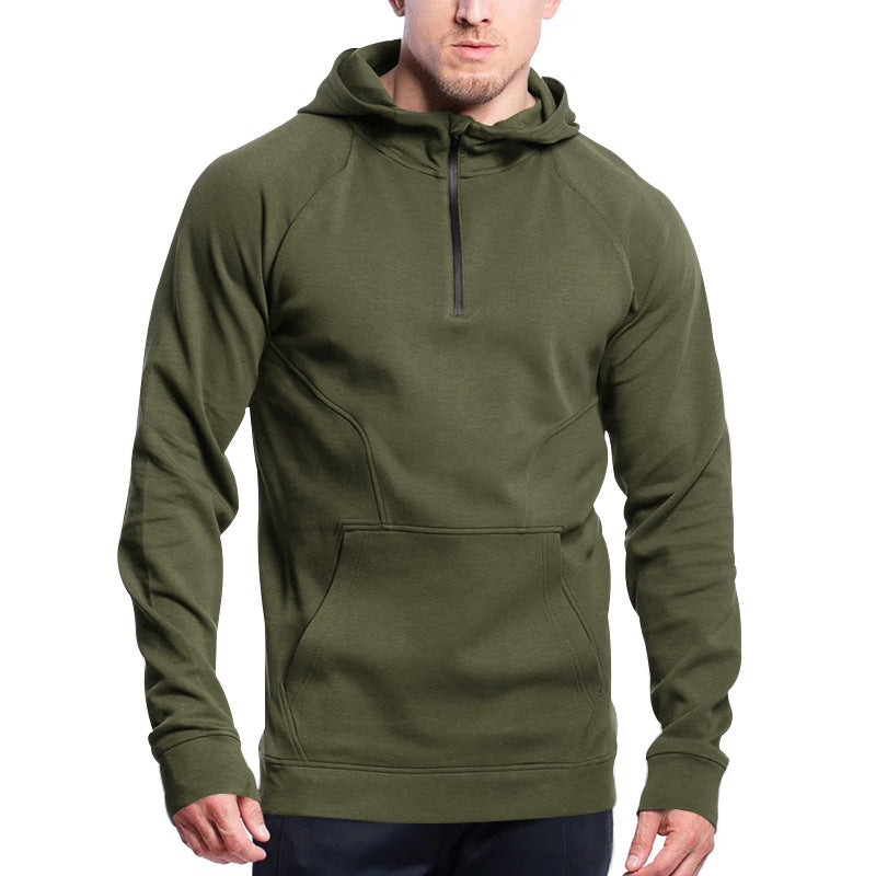 Functional hoodie for men with zipper and practical kangaroo pocket Chic and Style