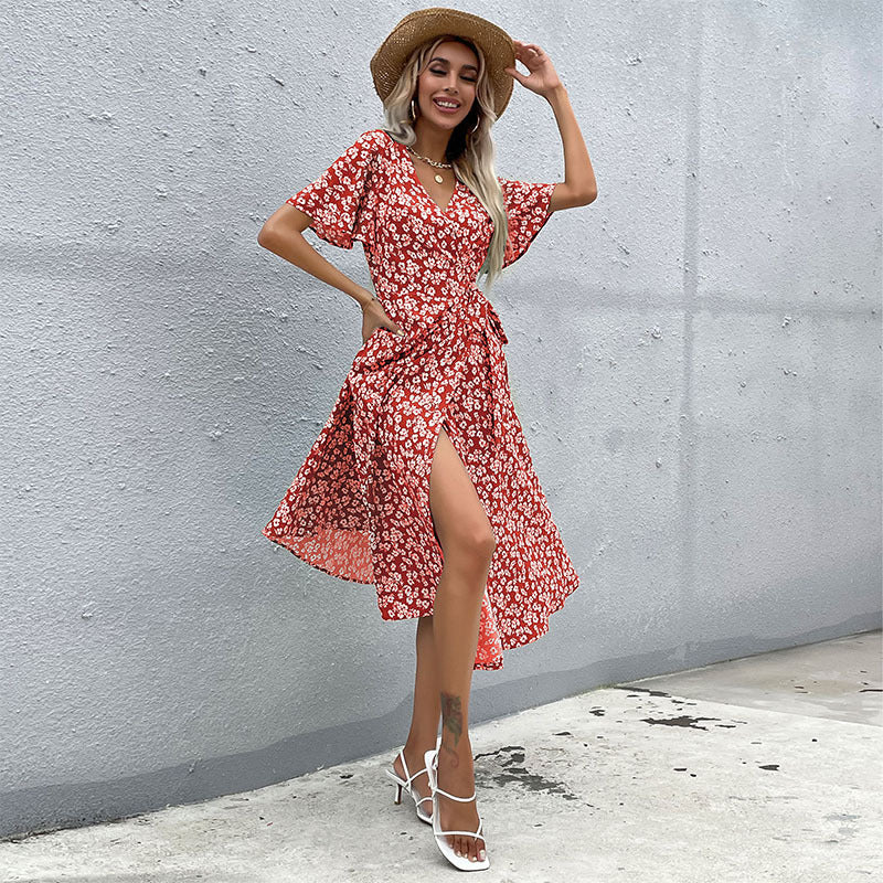Robe portefeuille à imprimé floral pour femmes avec fente haute Chic und Stil