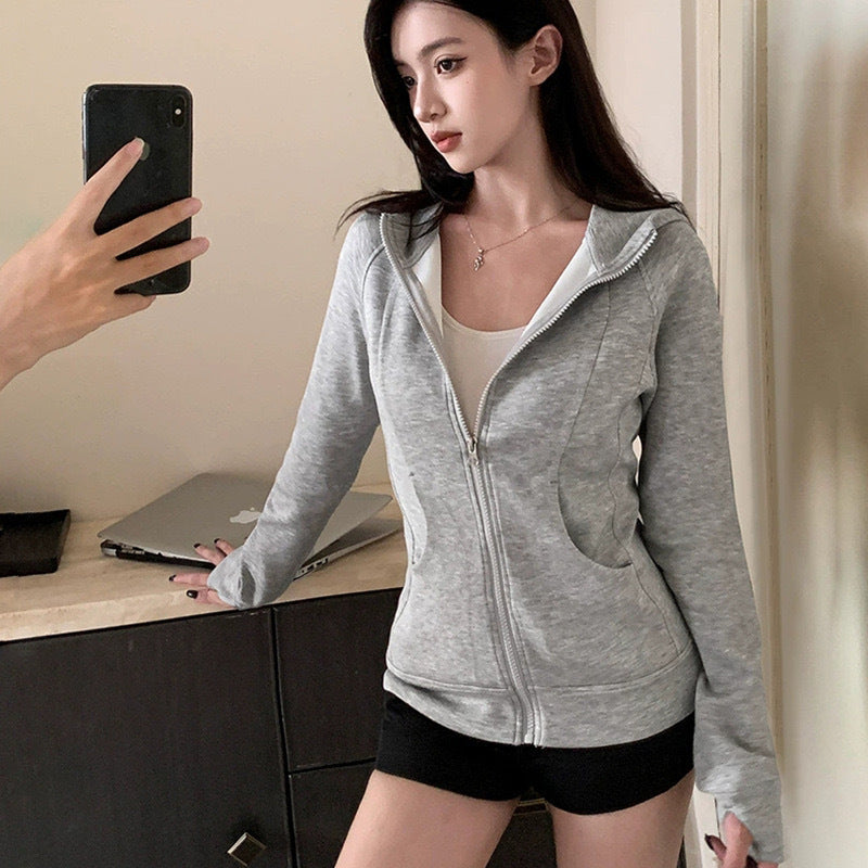 Veste à capuche sportive pour femmes avec fermeture éclair pratique Chic & Stil