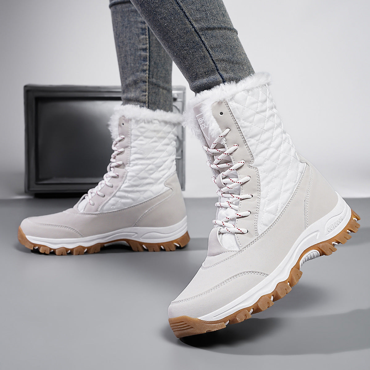 Bottes d'hiver pour femmes avec doublure intérieure isolante et semelle extérieure antidérapante Chic und Stil