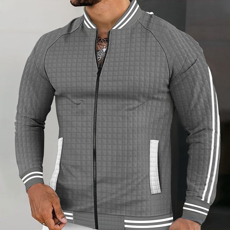 Veste matelassée sportive pour hommes avec un design structuré et des poches zippées latérales Chic und Stil