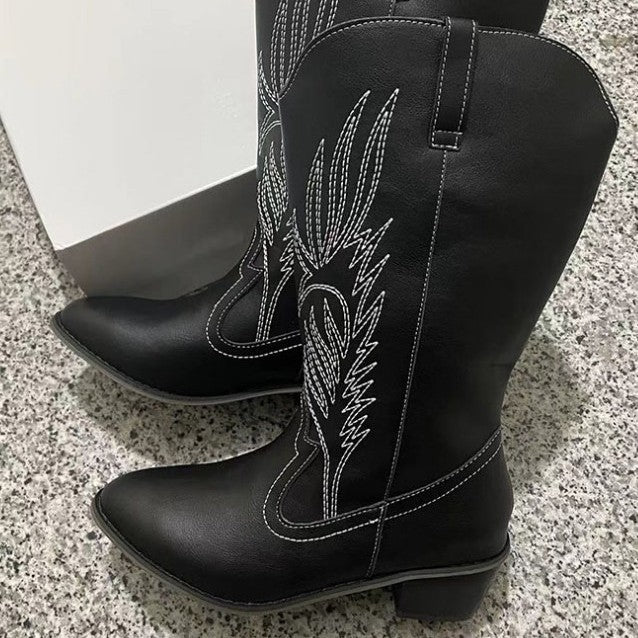 Bottes de cowboy pour femmes avec talons hauts et broderies artistiques Chic und Stil