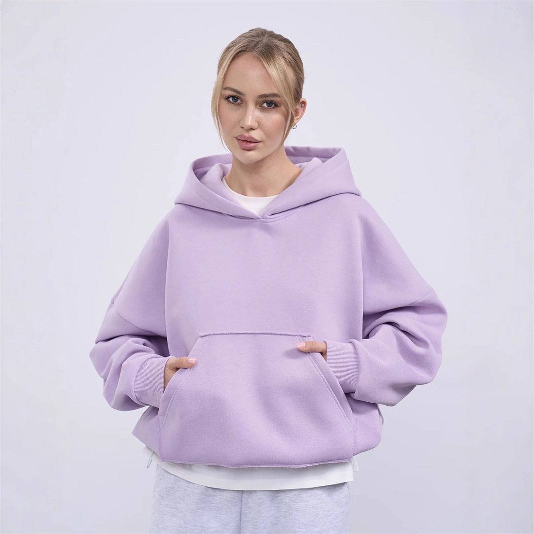 Pull à capuche oversized pour femmes avec une coupe décontractée et une poche kangourou pratique Chic und Stil