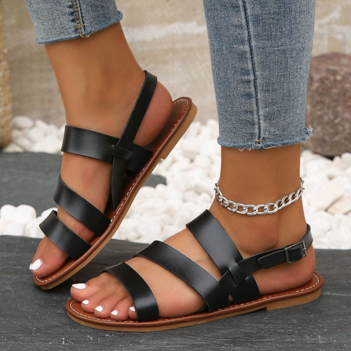 Sandales pour femmes avec sangle réglable Chic und Stil