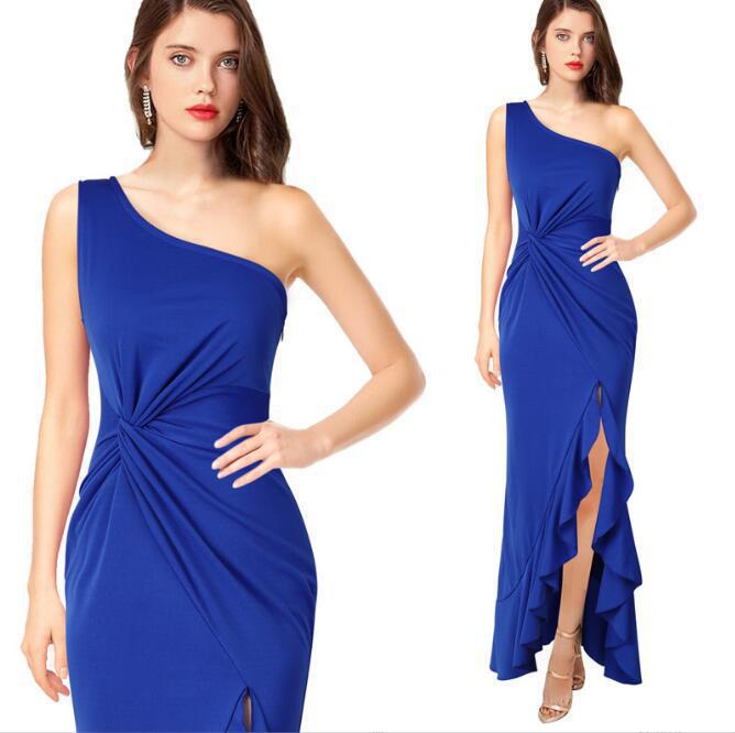 Robe maxi femme avec décolleté asymétrique et design drapé élégant Chic und Stil