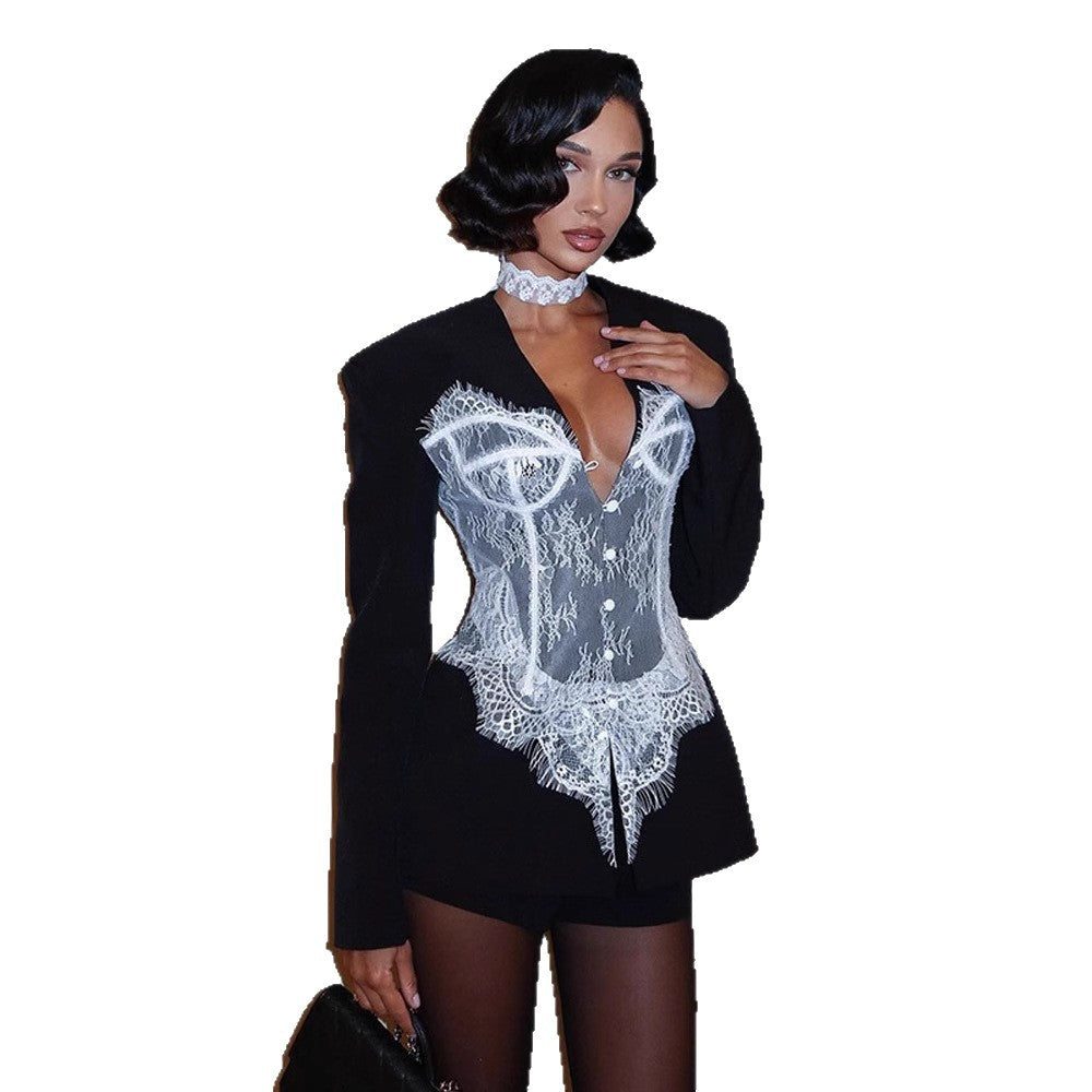 Blazer Couture Femme avec dentelle transparente et silhouette cintrée Chic und Stil