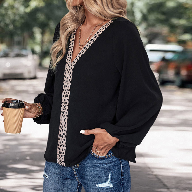 Blouse décontractée pour femmes avec décolleté en V élégant et motif animal stylé Chic und Stil