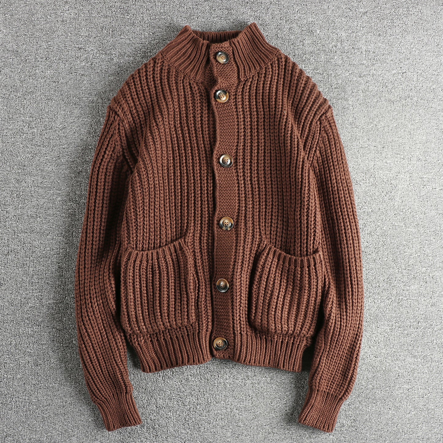 Knit jacket for women with large pockets and button closure Chic und Stil