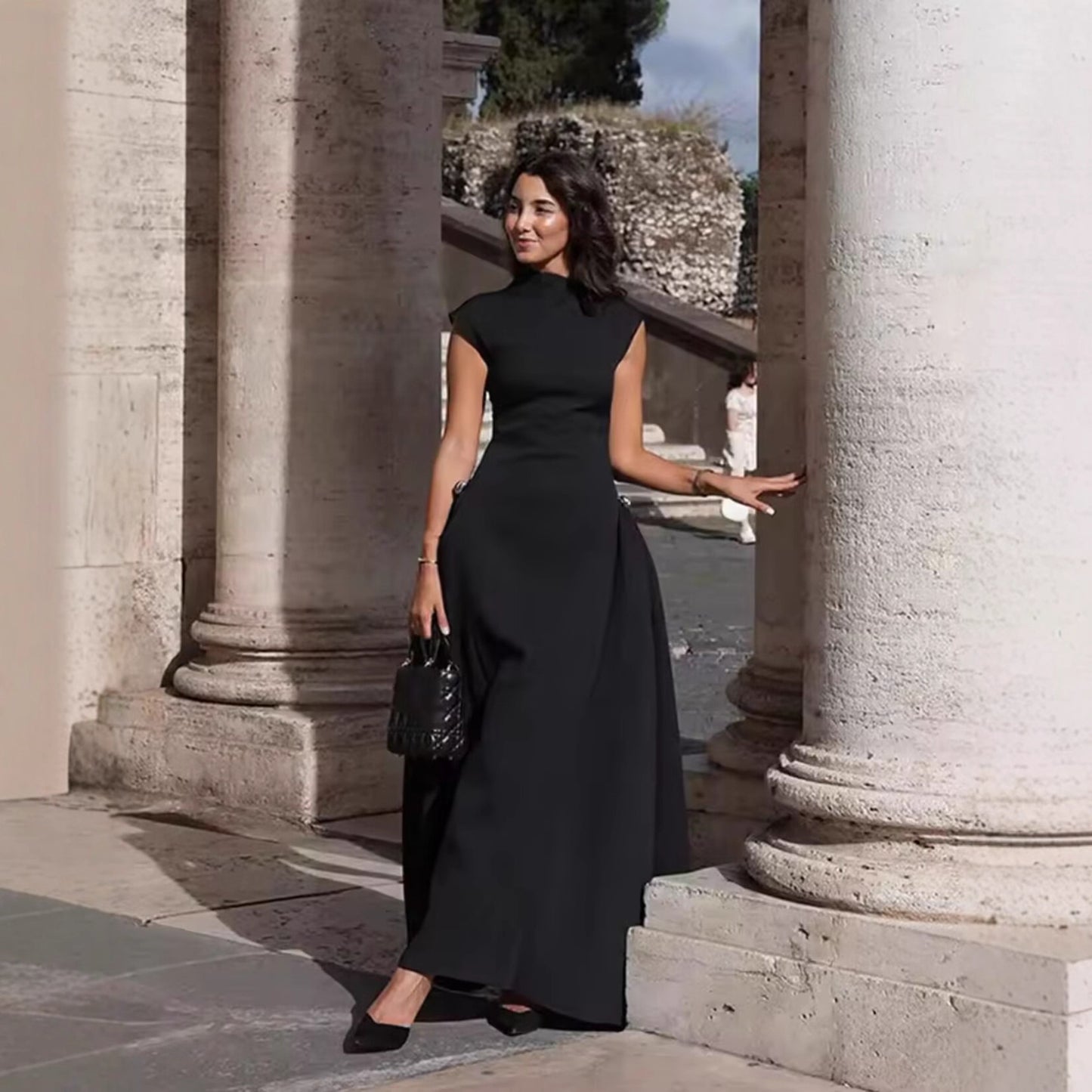 Robe de soirée sans manches pour dames avec coupe asymétrique et tomber élégant Chic und Stil