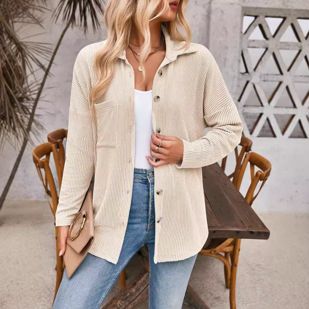 Veste en tricot pour femmes avec un matériau structuré et des poches confortables Chic und Stil