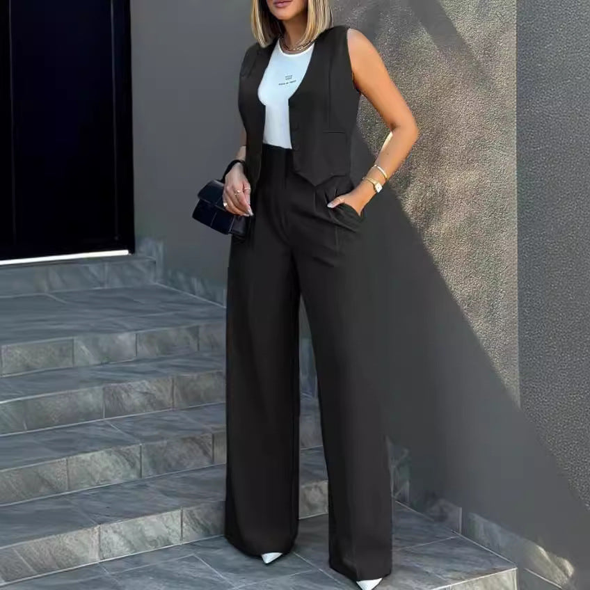 Elegant women's jacket with wide pants and sleeveless blazer Chic und Stil