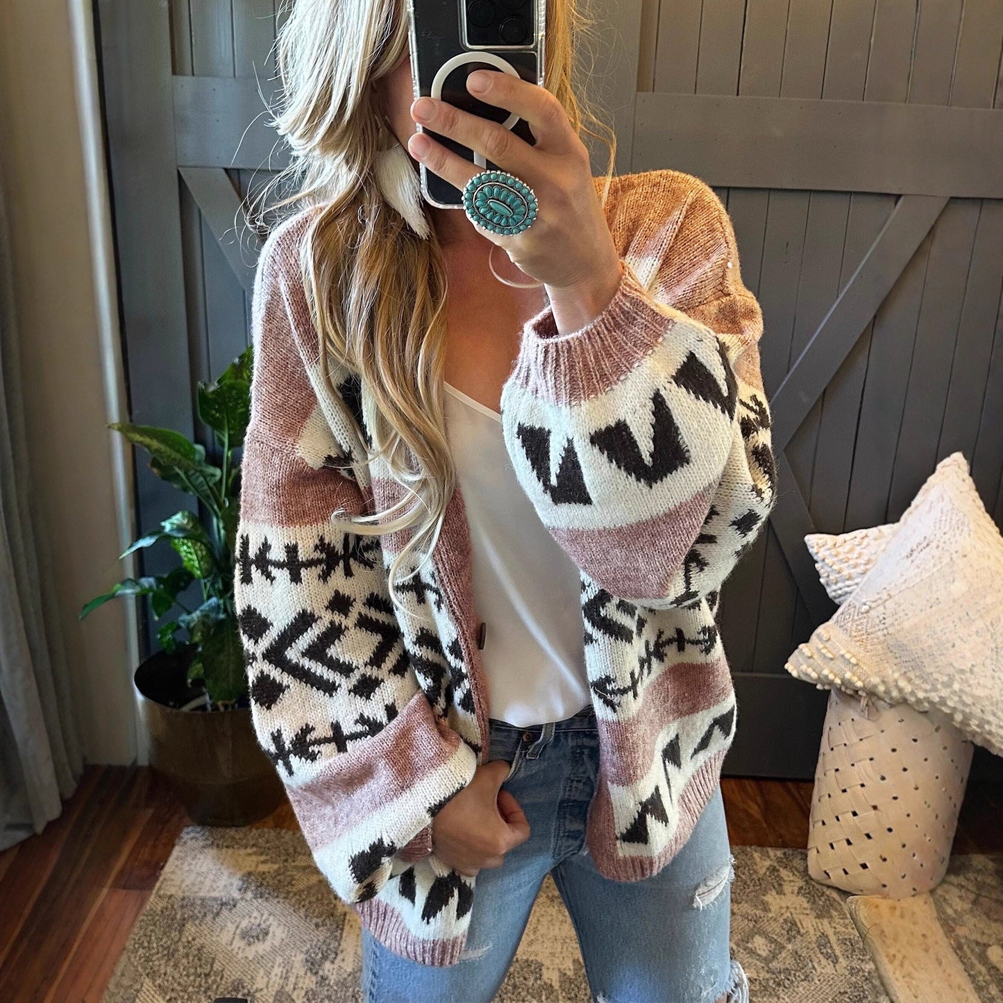 Veste en tricot confortable pour femmes avec motif ethnique décoratif et coupe ouverte Chic und Stil