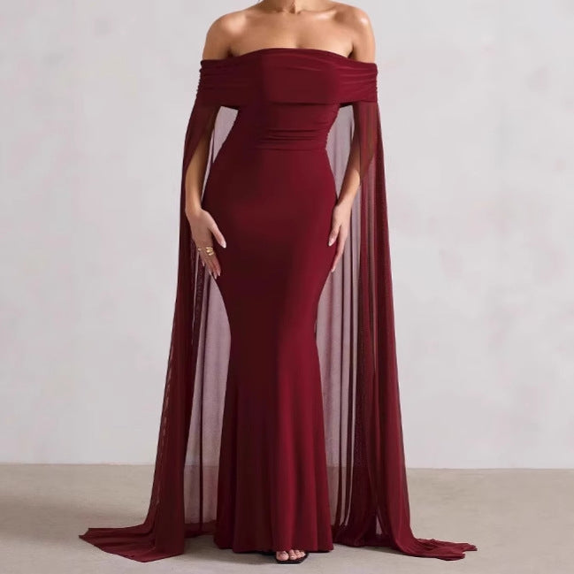 Robe de soirée élégante pour femmes à épaule dénudée avec cape transparente fluide et coupe flatteuse Chic und Stil
