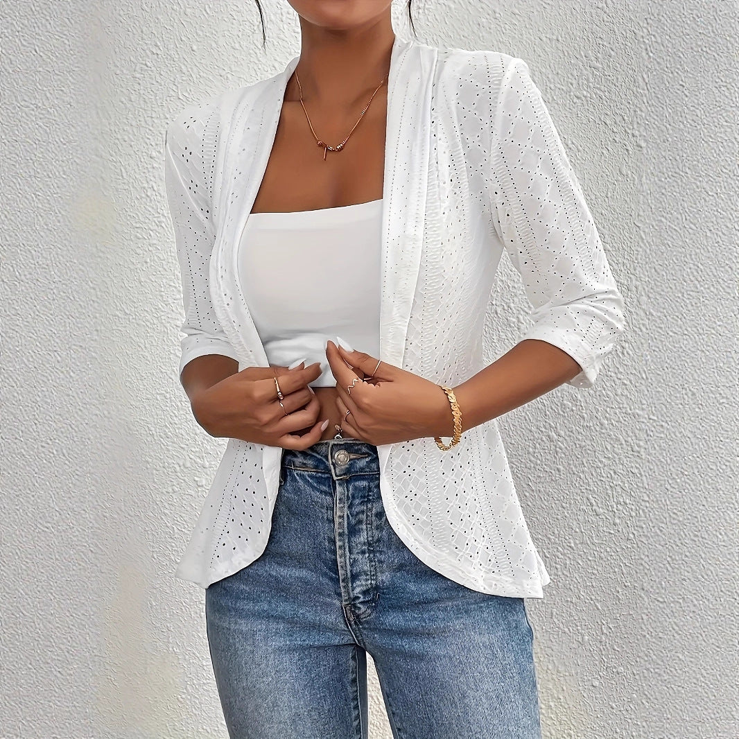 Veste blazer élégante pour femmes avec design perforé et coupe cintrée Chic und Stil