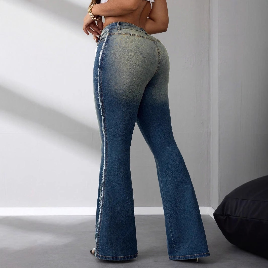 Jean évasé pour femmes au style vintage moderne avec ourlet effiloché Chic und Stil