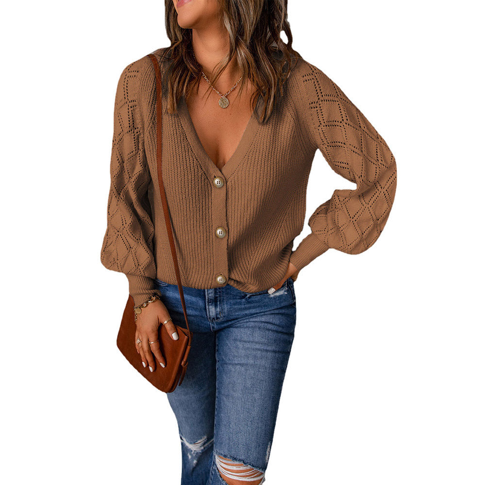 Dame cardigan avec motif de côtes romantique et détails de boutons élégants Chic und Stil
