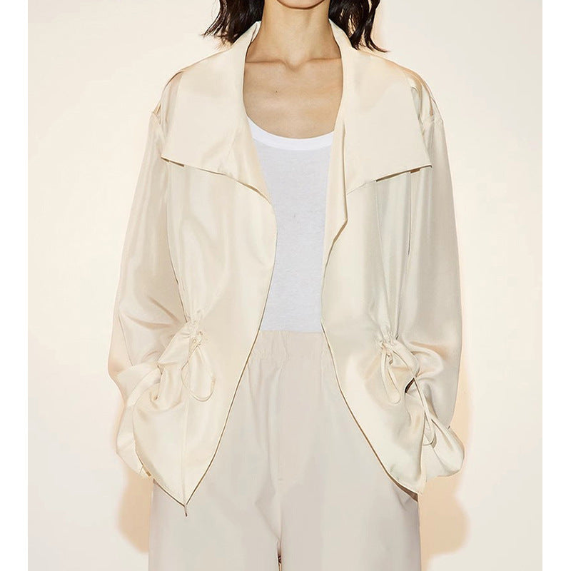 Veste cropped en satin élégante pour femme Chic und Stil