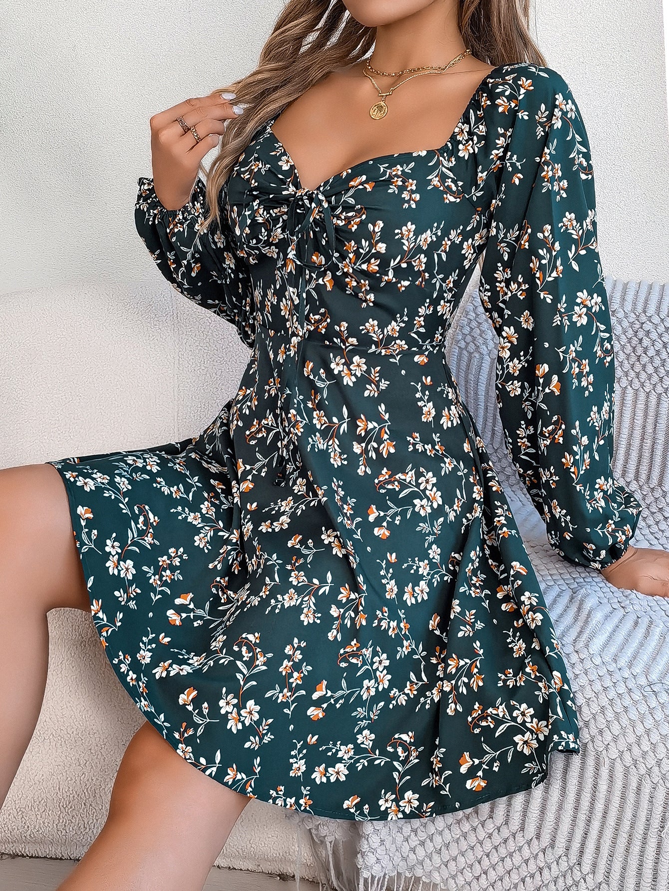 Robe d'été off-shoulder pour femmes avec des accents floraux Chic und Stil