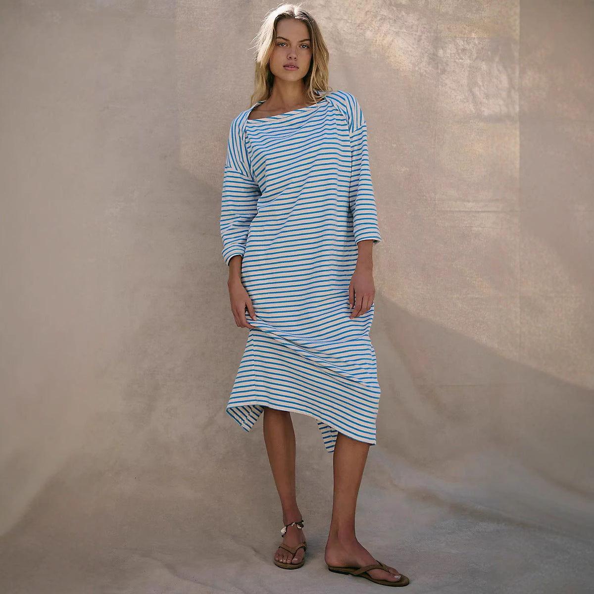 Robe de plage pour femmes avec manches longues et design rayé Chic und Stil