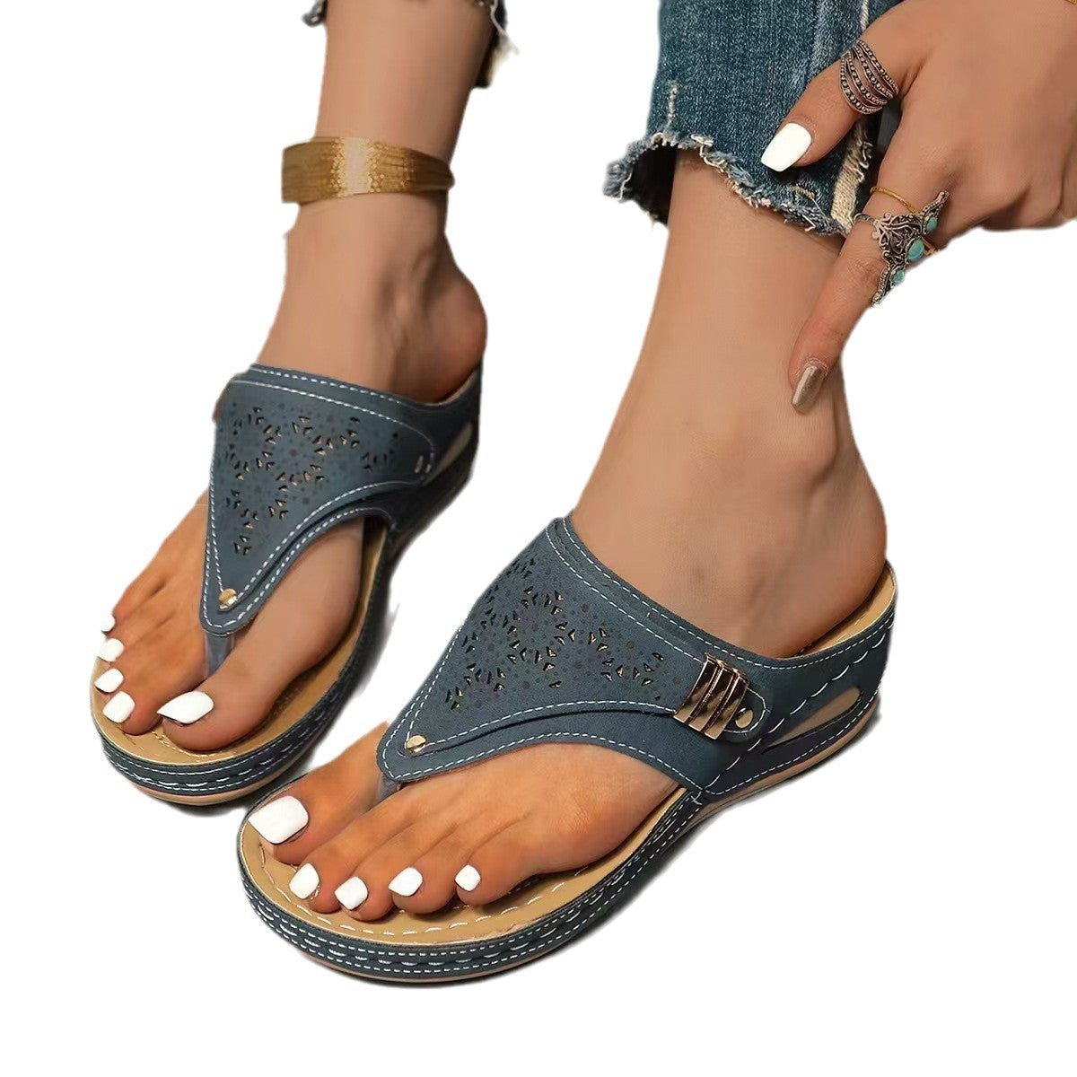 Sandales à glissière élégantes pour dames avec découpes Chic und Stil