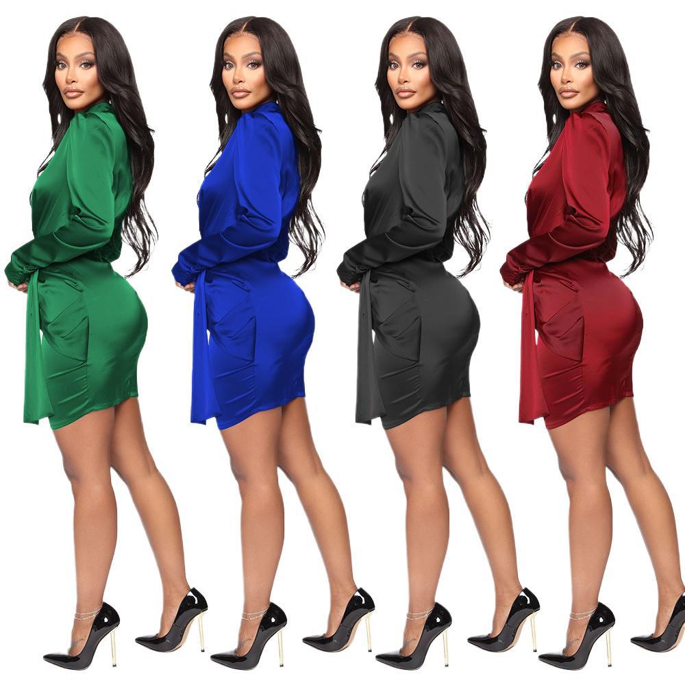 Robe mini élégante à manches longues en satin avec volants pour femmes Chic und Stil