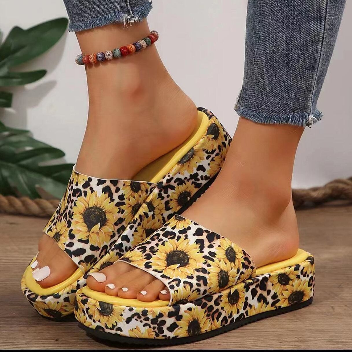 Sandales à brides pour femmes confortables avec un design de papillon à la mode Chic und Stil