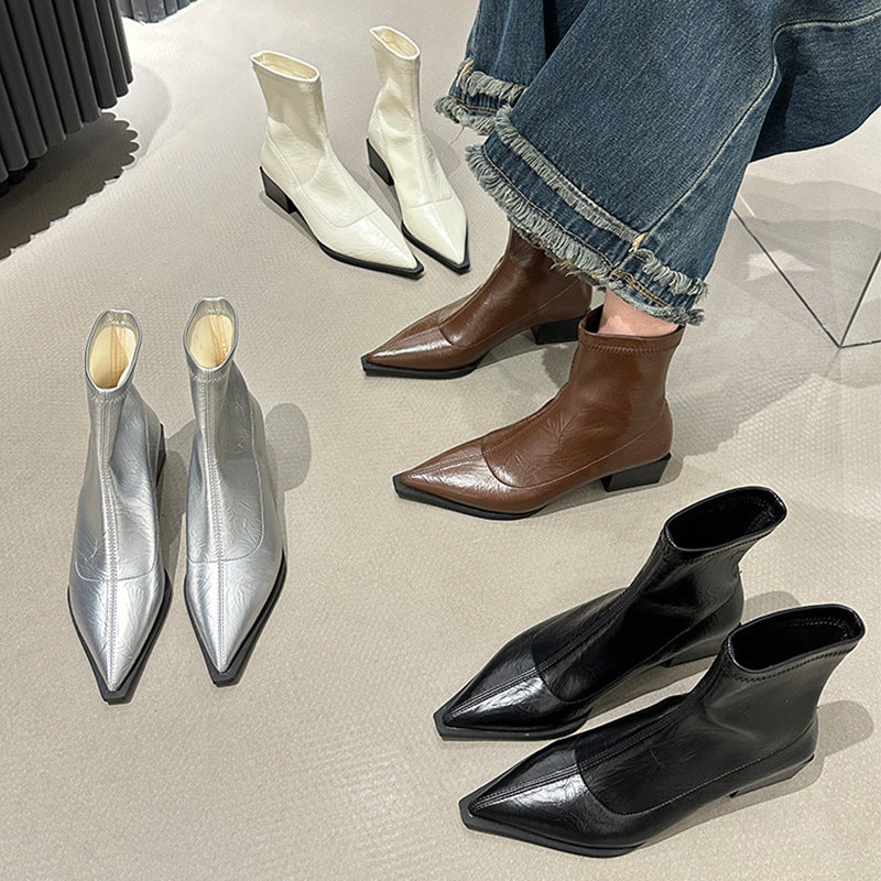 Bottes élégantes pour dames avec bout pointu et talon carré Chic und Stil