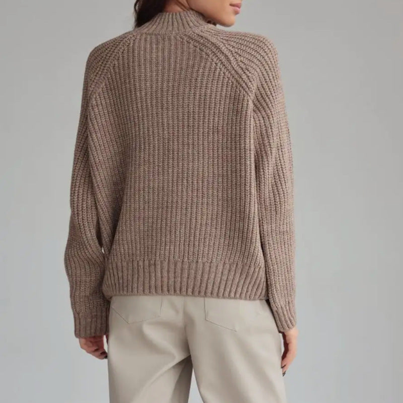 Pull en tricot pour femmes avec col montant et motif vague décoratif Chic und Stil