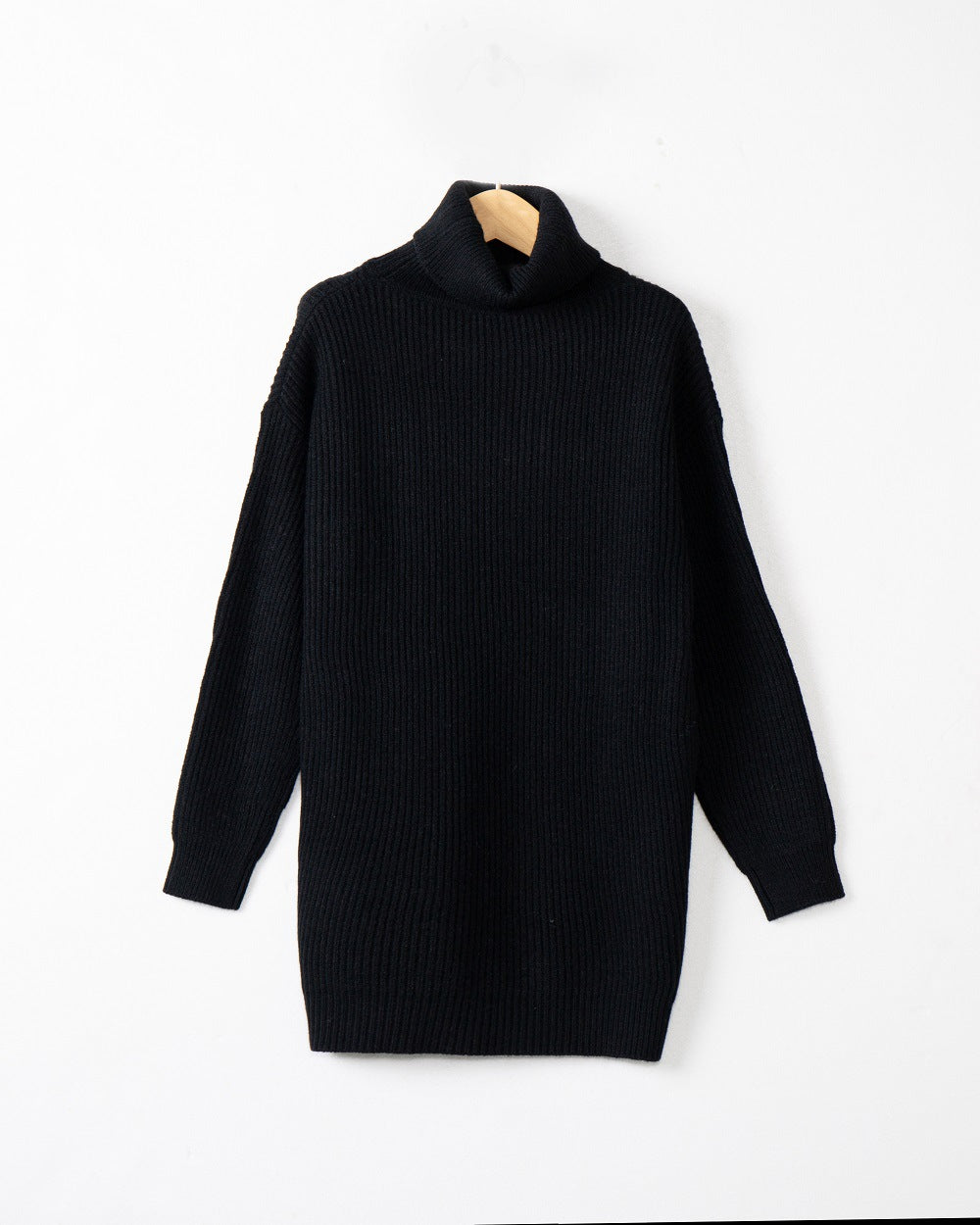 Robe en tricot épais pour femmes avec col montant et coupe ample Chic und Stil