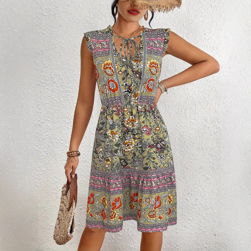 Robe midi d'été femme avec un motif floral ludique et une coupe décontractée Chic und Stil