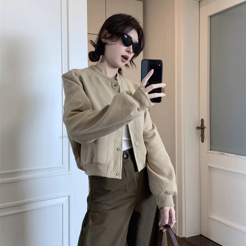 Cardigan tricot casual pour femmes avec une coupe confortable Chic & Stil