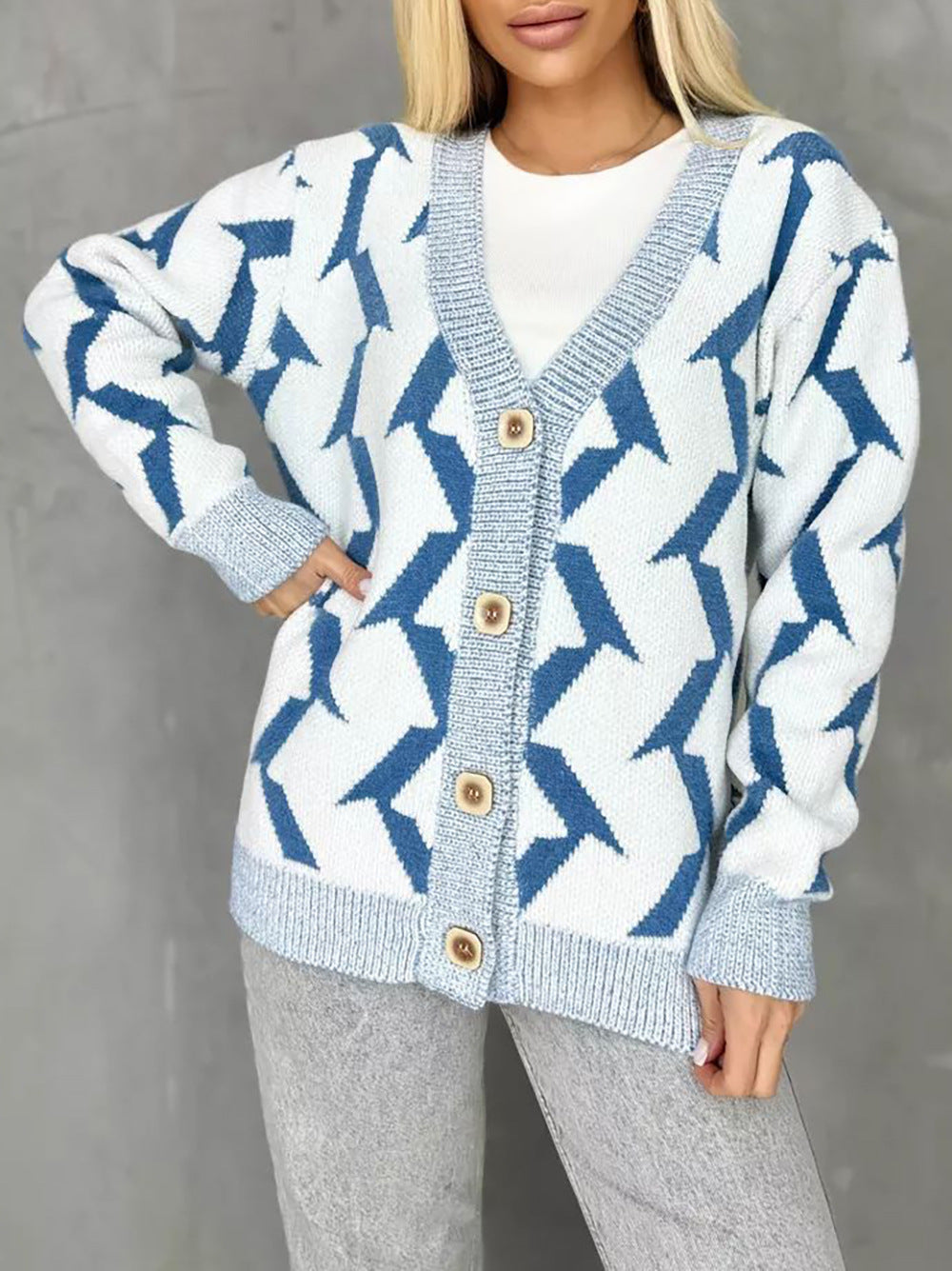 Dame cardigan en tricot confortable avec un design moderne en éclair et fermeture à boutons Chic und Stil