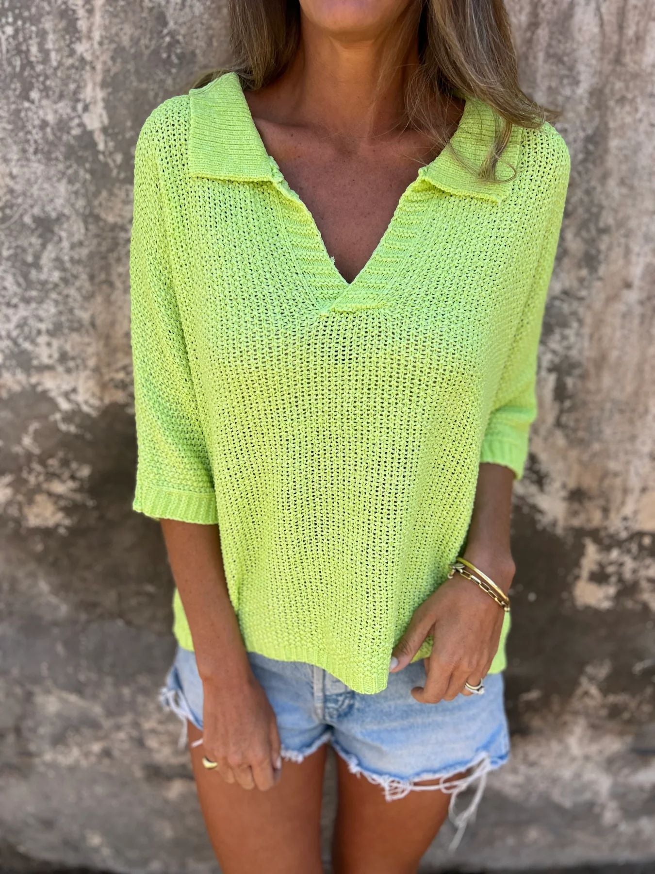 Pull-over en tricot léger pour femmes avec col polo et décolleté en V Chic und Stil