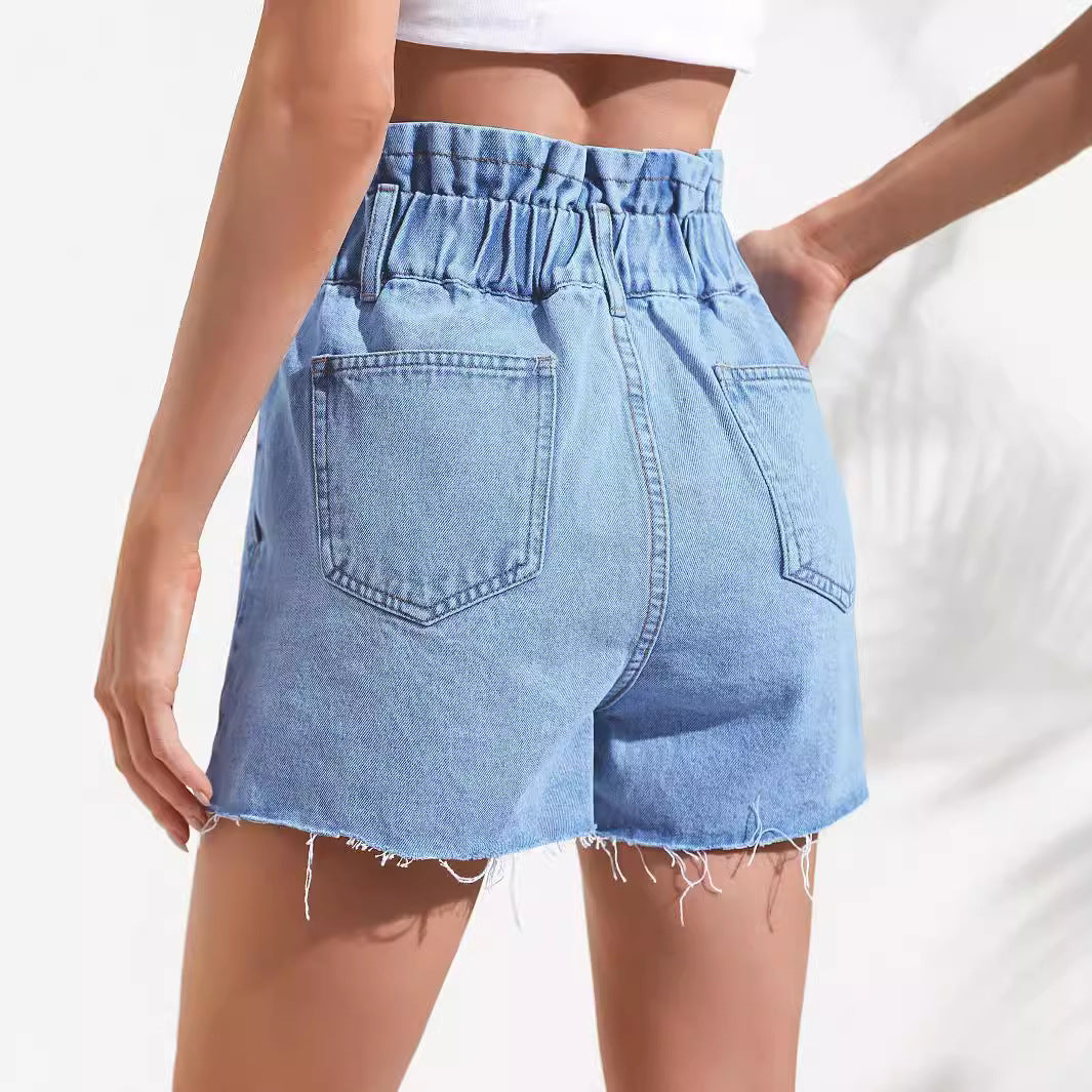 Shorts en jean taille haute pour femmes avec détails de boutons et finitions effilochées Chic und Stil
